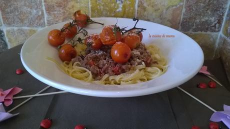 Linguine alla bolognese Linguine alla bolognese