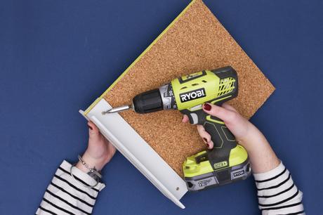 DIY – Pinboard en liége et bois DIY – Pinboard en liége et bois