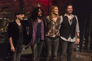 Gaelle Buswel – New Day’s Waiting Gaelle Buswel – New Day’s Waiting