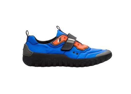 Prada présente ses nouvelles sneakers inspirées de l’univers de la plongée Prada présente ses nouvelles sneakers inspirées de l’univers de la plongée