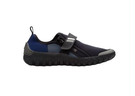 Prada présente ses nouvelles sneakers inspirées de l’univers de la plongée Prada présente ses nouvelles sneakers inspirées de l’univers de la plongée