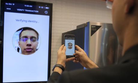 Identity Check Mobile : MasterCard lance le paiement biométrique pour la sécurité des transactions