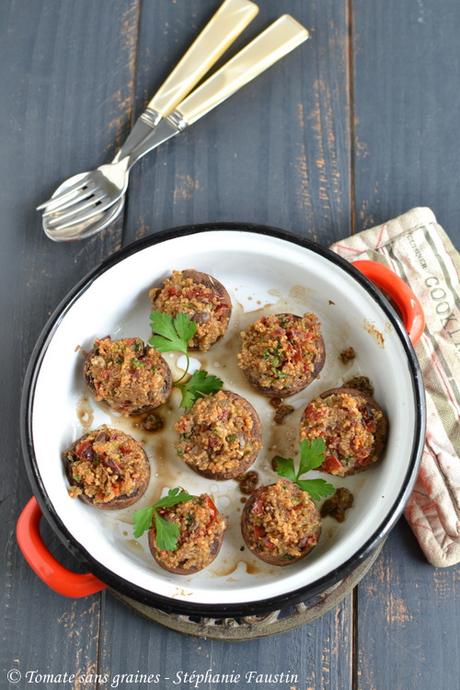 Champignons farcis {quinoa, tomates séchées & olives noires} Champignons farcis