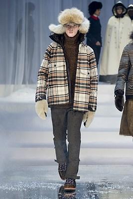 DEFILE MONCLER GRENOBLE FW 2017-18 DEFILE MONCLER GRENOBLE FW 2017-18