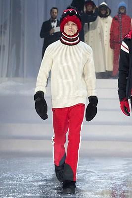 DEFILE MONCLER GRENOBLE FW 2017-18 DEFILE MONCLER GRENOBLE FW 2017-18