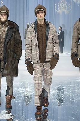 DEFILE MONCLER GRENOBLE FW 2017-18 DEFILE MONCLER GRENOBLE FW 2017-18