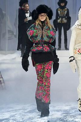 DEFILE MONCLER GRENOBLE FW 2017-18 DEFILE MONCLER GRENOBLE FW 2017-18