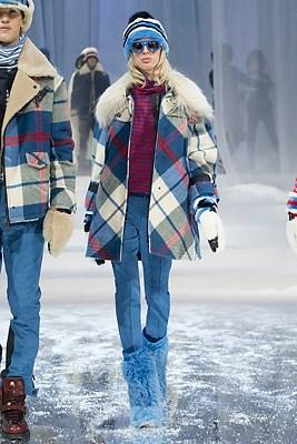 DEFILE MONCLER GRENOBLE FW 2017-18 DEFILE MONCLER GRENOBLE FW 2017-18