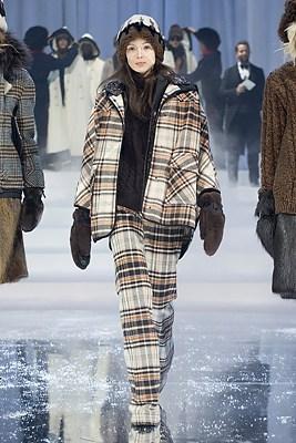 DEFILE MONCLER GRENOBLE FW 2017-18 DEFILE MONCLER GRENOBLE FW 2017-18