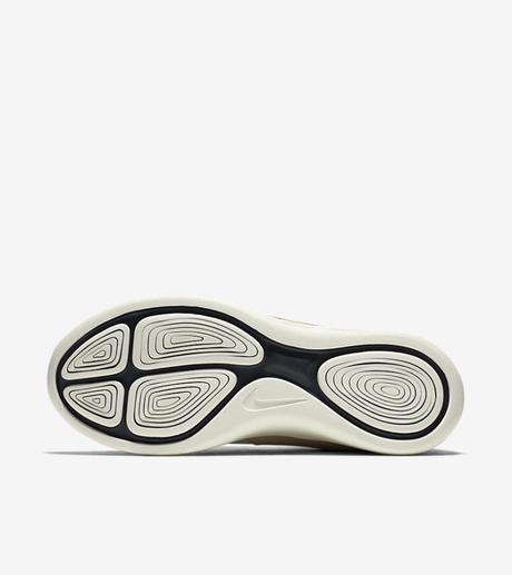 Nike Lunarcharge Premium WMNS Mushroom Nike Lunarcharge Premium WMNS Mushroom