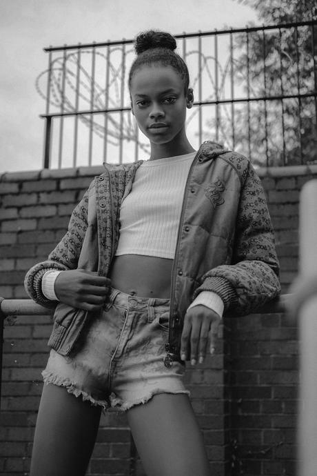 Look At Me Now : Aaliyah Hydes par Vasilis Photiou (exclusif) look-at-me-now-aaliyah-hydes-vasilis-photiou-folkr-02
