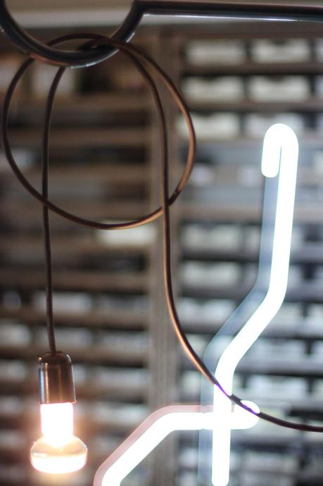 La gamme de luminaires du studio And Anti Matter La gamme de luminaires du studio And Anti Matter