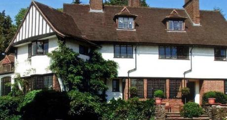 Une maison de John Lennon à vendre Une maison de John Lennon à vendre
