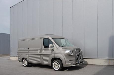 MOTEUR : Type H 70th anniversary van by david obendorfer + fabrizio caselani db8-818x540
