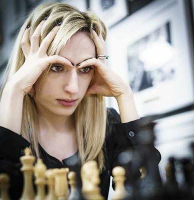 Nazi Paikidze en tête du National féminin US d'échecs 