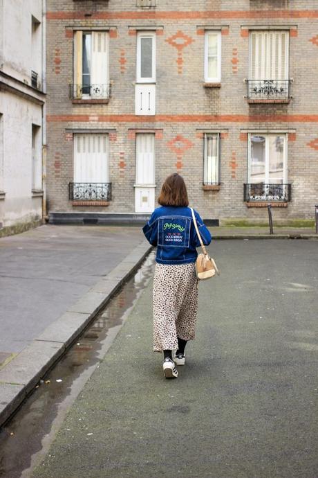 JUPE FLEURIE DANS MON PARIS POURRI 9 veste en jean avec ecriture