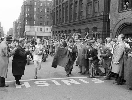 Le marathon de Boston est le plus ancien au monde Le marathon de Boston est le plus ancien au monde