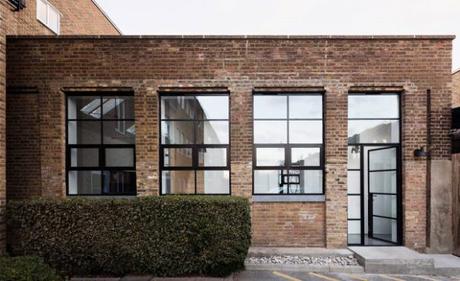 Transformation d’un ancien entrepôt en maison moderne à Londres