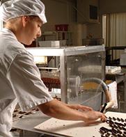 L’Artisan Chocolatier, un métier qui met l’eau à la bouche ! L’Artisan Chocolatier, un métier qui met l’eau à la bouche !