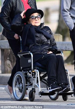 Yoko Ono : encore des photos rassurantes Yoko Ono : encore des photos rassurantes
