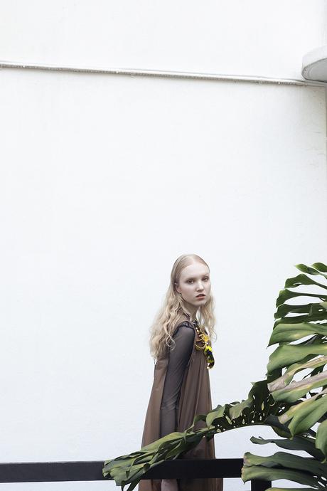 Look At Me Now : Alica Niedelská par Stuart Chen (exclusif) look-at-me-now-alica-niedelska-stuart-chen-folkr-06