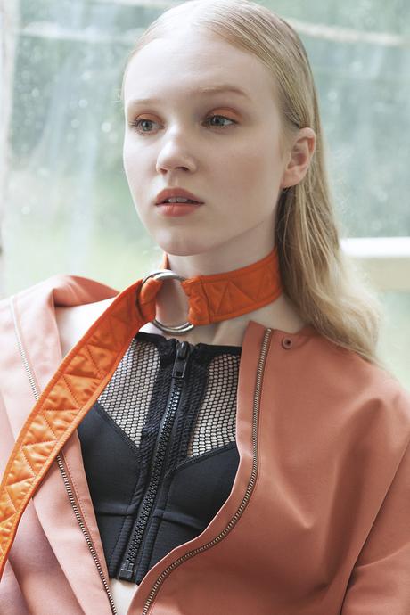Look At Me Now : Alica Niedelská par Stuart Chen (exclusif) look-at-me-now-alica-niedelska-stuart-chen-folkr-01