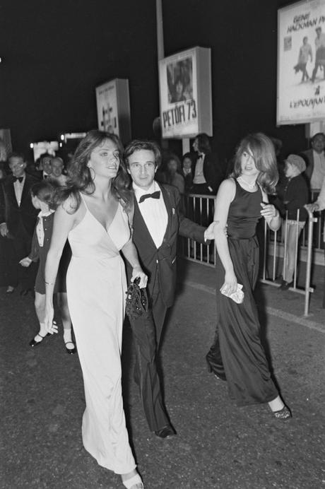 A Guide To Cool : Volume 32 – Nathalie Baye a-guide-to-cool-nathalie-baye-folkr-16