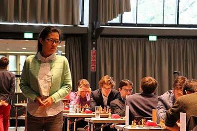 Le choc du jour à suivre en direct à partir de 15h : Hou Yifan affronte Magnus Carlsen pour un test ultime - Photo © Georgios Souleidis Le choc du jour à suivre en direct à partir de 15h : Hou Yifan affronte Magnus Carlsen pour un test ultime - Photo © Georgios Souleidis
