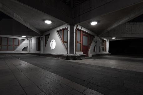 Star of concrete - photographie urbaine de nuit