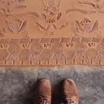 ART : Rena Detrixhe’s Shoe Print Rugs ART : Rena Detrixhe’s Shoe Print Rugs