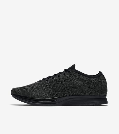 Nike Flyknit Racer Triple Black : Restock