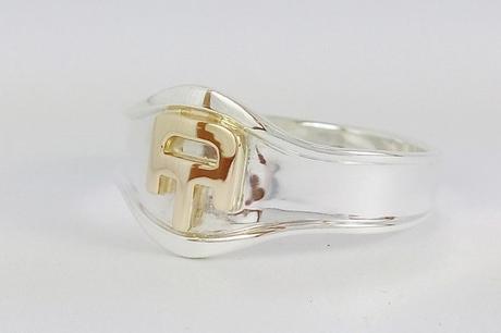 Chevalière pour homme avec initiales en or chevaliere en argent pour homme avec initales en or 18 carats