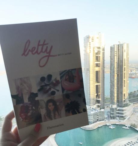 Betty, le livre de la blogueuse mode Betty Autier
