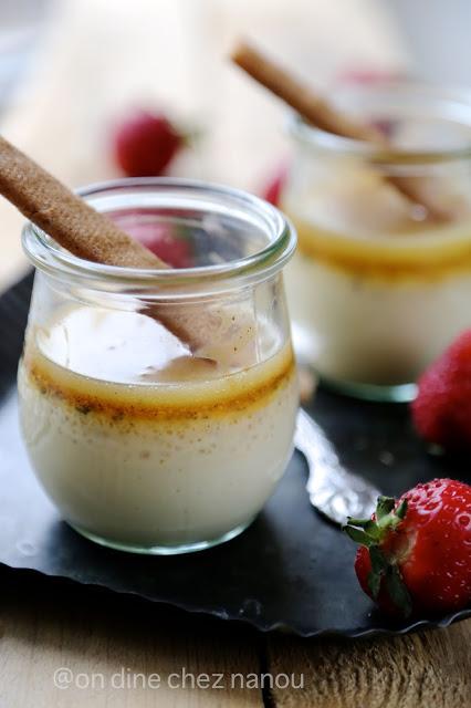 Crème vanille coulis de caramel au beurre salé Crème vanille coulis de caramel au beurre salé