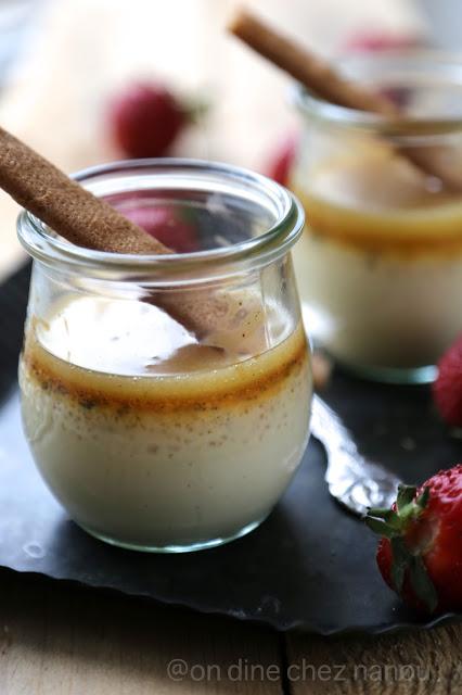 Crème vanille coulis de caramel au beurre salé Crème vanille coulis de caramel au beurre salé