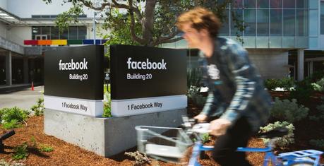 Facebook frôle désormais les 2 milliards d’utilisateurs Facebook frôle désormais les 2 milliards d’utilisateurs