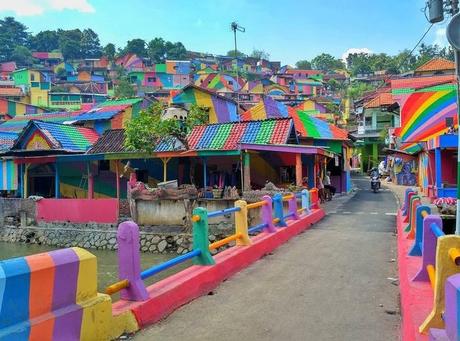 Rainbow Village – Indonesie