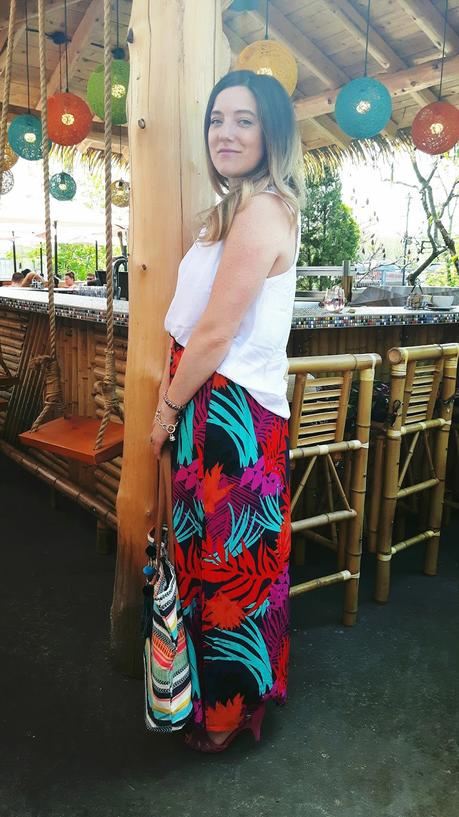 Palmier & bar tiki - Rafraîchir sa garde-robe aux couleurs de l’été