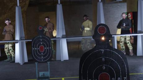 GTA Online : Trafic d’Armes, infos et images ! Un peu d'entraînement sur cible, dans le confort de votre propre bunker.