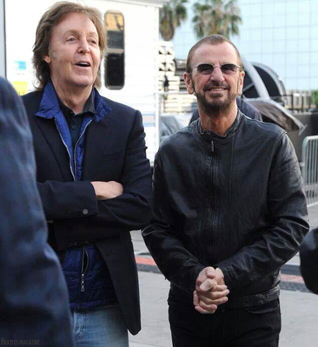 Paul McCartney et Ringo Starr célèbrent Sgt. Pepper’s… Paul McCartney et Ringo Starr célèbrent Sgt. Pepper’s…
