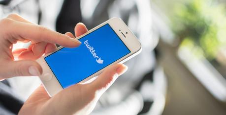 Twitter offre un onglet réservé aux messages privés d’inconnus