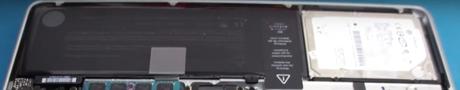 Tutoriel : changer la batterie d’un Macbook Pro en 4 étapes Tutoriel : changer la batterie d’un Macbook Pro en 4 étapes