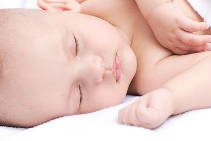 SOMMEIL : Pourquoi bébé ne doit pas dormir trop longtemps dans la chambre des parents – Pediatrics