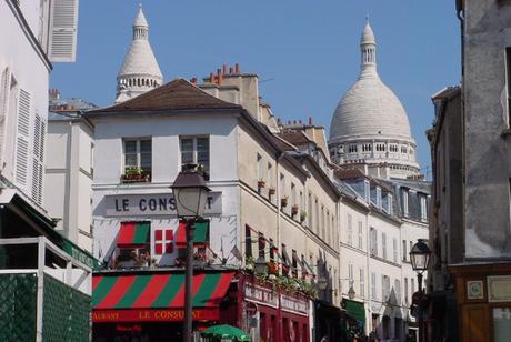 Paris le village de Montmartre et Basilique du Sacré Coeur - Photo wikipédia