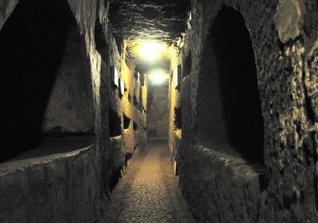 Catacombes de Domitilla à Rome: de nouvelles technologies révèlent art et grafitti