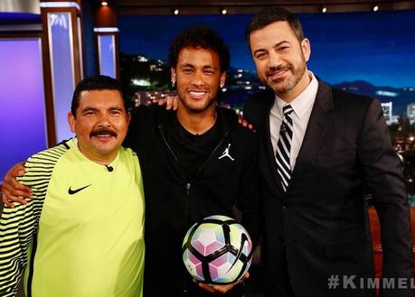 Neymar Jr réalise un tir incroyable chez Jimmy Kimmel