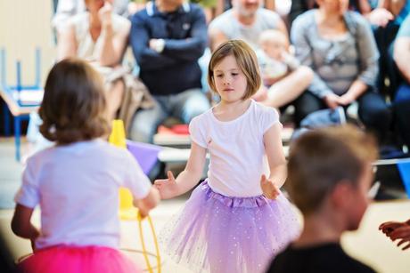 Faites entrer les artistes ! Ecole du Sart Tilman - Spectacle de Cirque des classes de maternelles - 2017