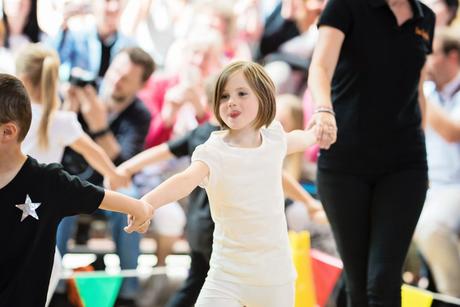 Faites entrer les artistes ! Ecole du Sart Tilman - Spectacle de Cirque des classes de maternelles - 2017