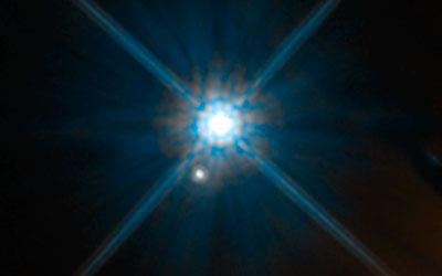 Stein 2051 B and the distant background star as seen by the Hubble Space Telescope