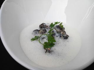 Pélerinage estival : 2. Dîner au Bistrot du Bord de l'Eau à Levernois